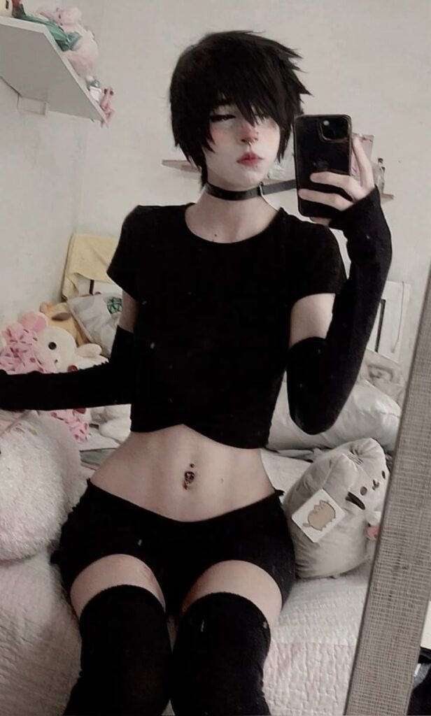 Femme boy emo